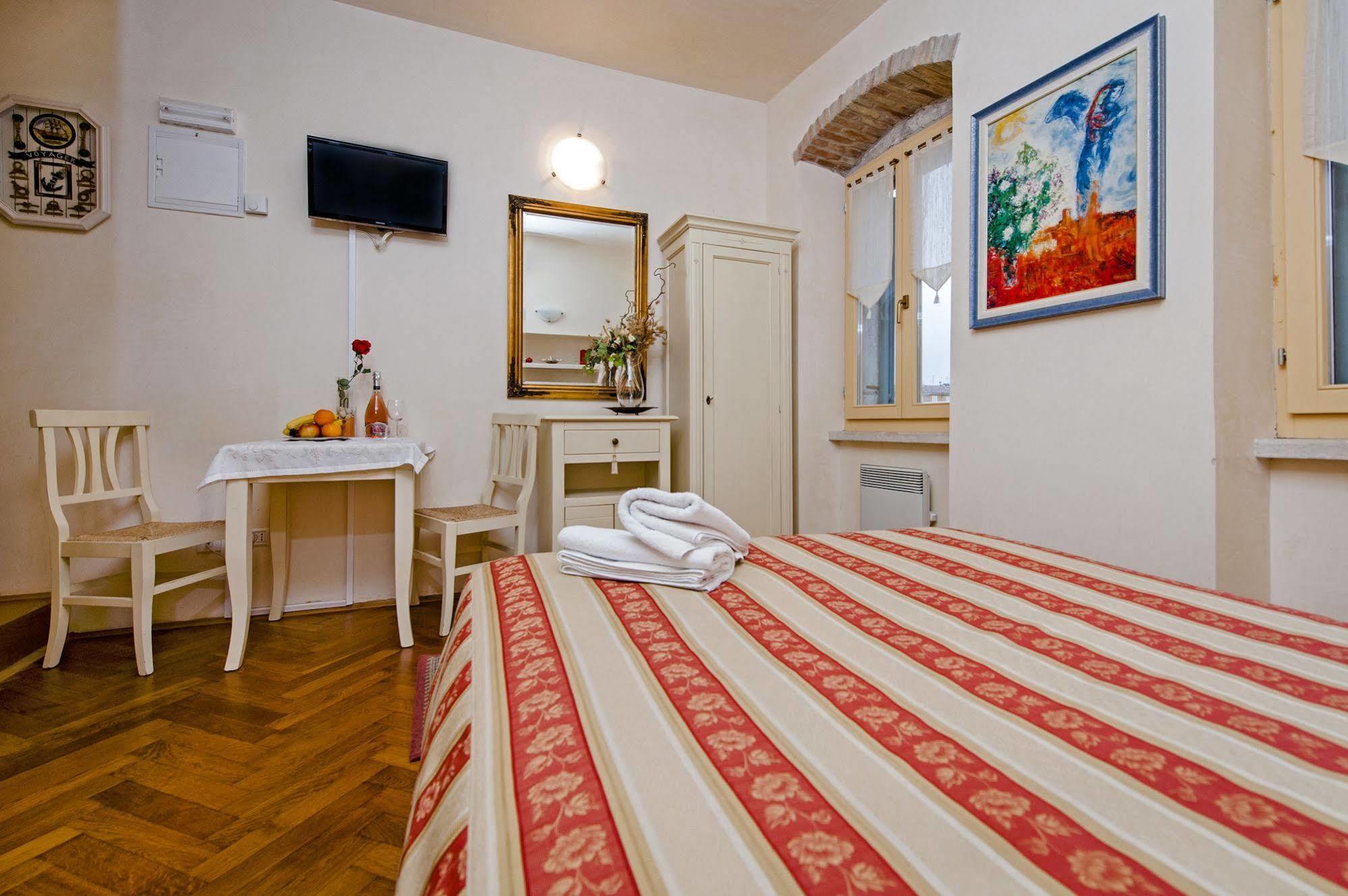 Residence - LA CARERA - by Porta Antica Rovinj Exterior foto